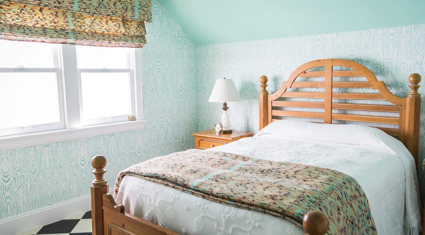 A bedroom in Masco Cottage